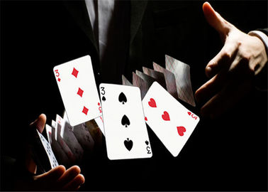 Thủ thuật tự làm việc thẻ được gọi là Aces Magic kỹ năng Poker và kỹ thuật